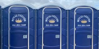 Best Portable Shower Rental  in Lyndhurst, VA
